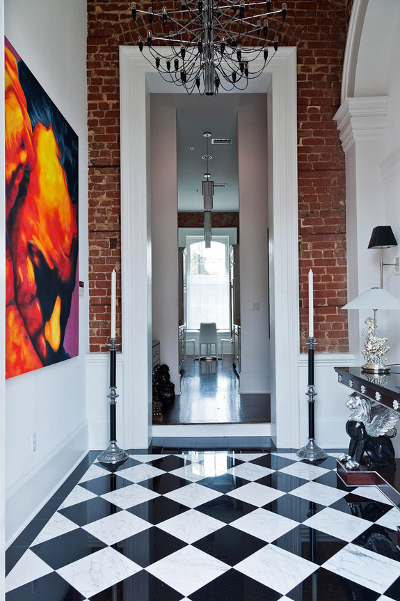 Foyer flooring inspiration – black & white checkered tile