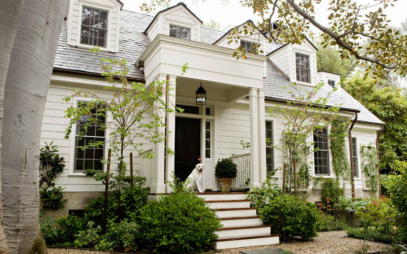 A Traditional Home For Modern Family Living