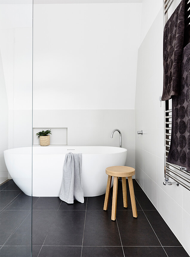 Baño moderno  Casa reformada ecléctica