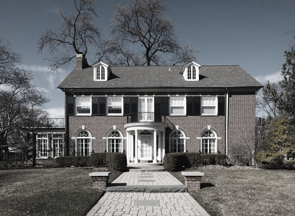 Scandinavian influences in a Chicago Colonial Revival house