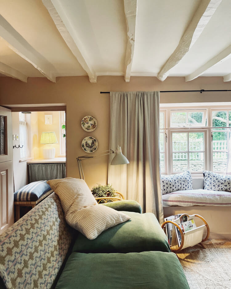 An interior designer’s tiny renovated cottage in the Cotswolds