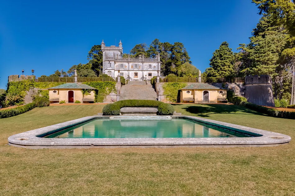 Quinta da Torre de Santo António Palace in Portugal