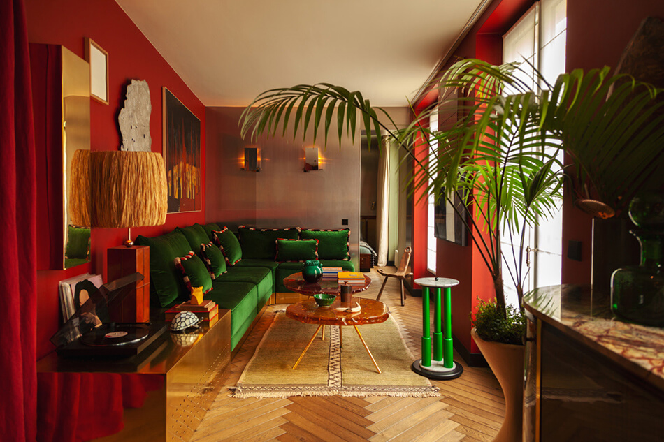 Shades of red and green in a Paris apartment