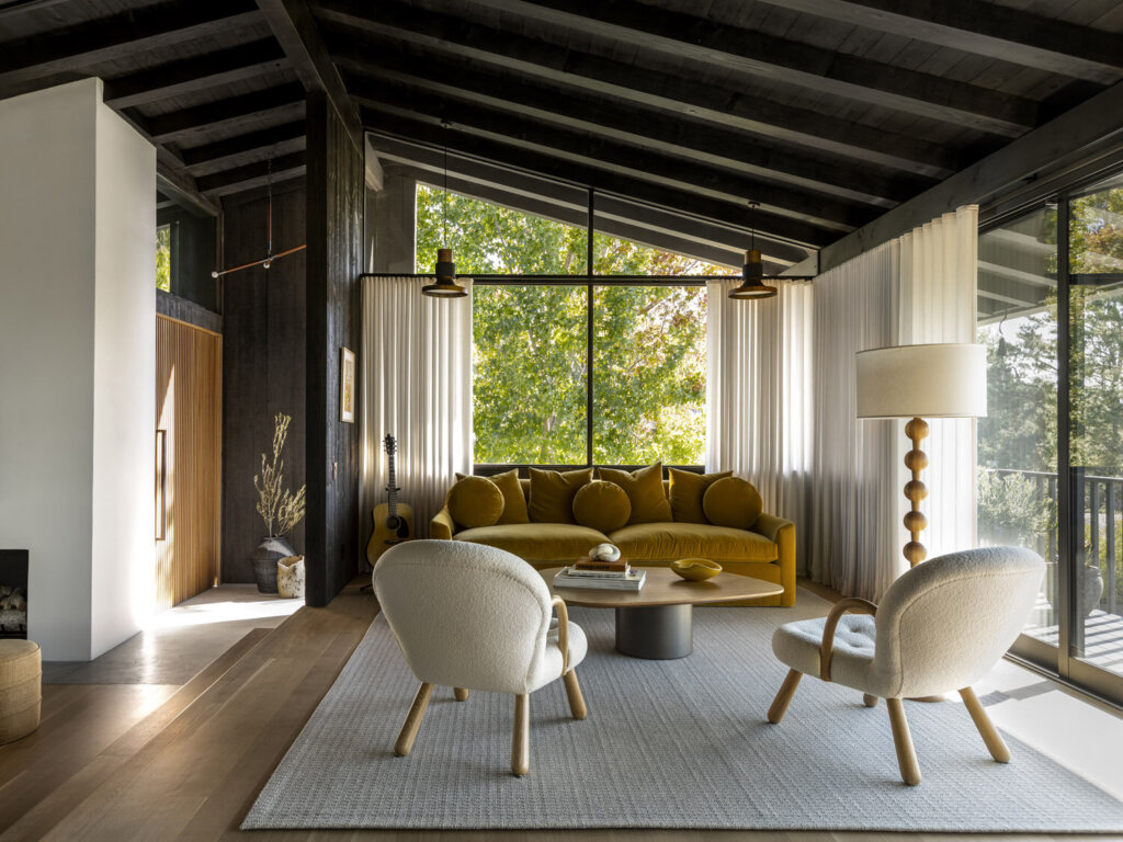 Mid-Century Interior Vibes Retro Elegance for Modern Living