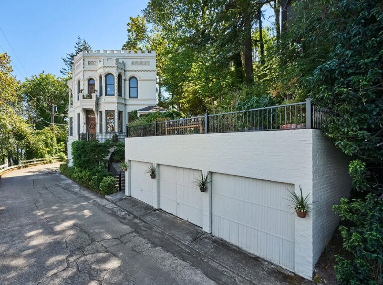 Piggott’s Castle in Portland