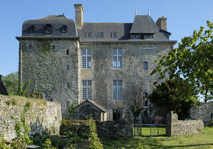 An 18th century château for sale in Pleneuf-Val-André