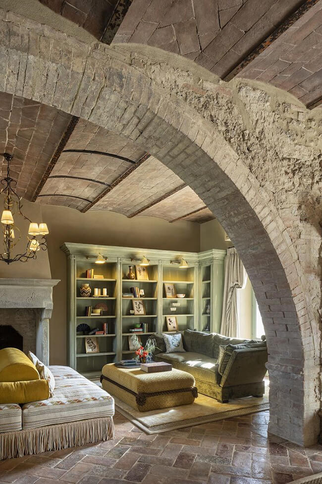 An 18th century estate in Tuscany
