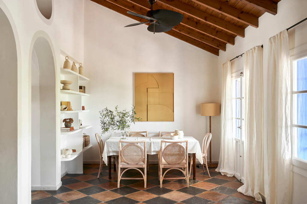 Chic country style in Spain
